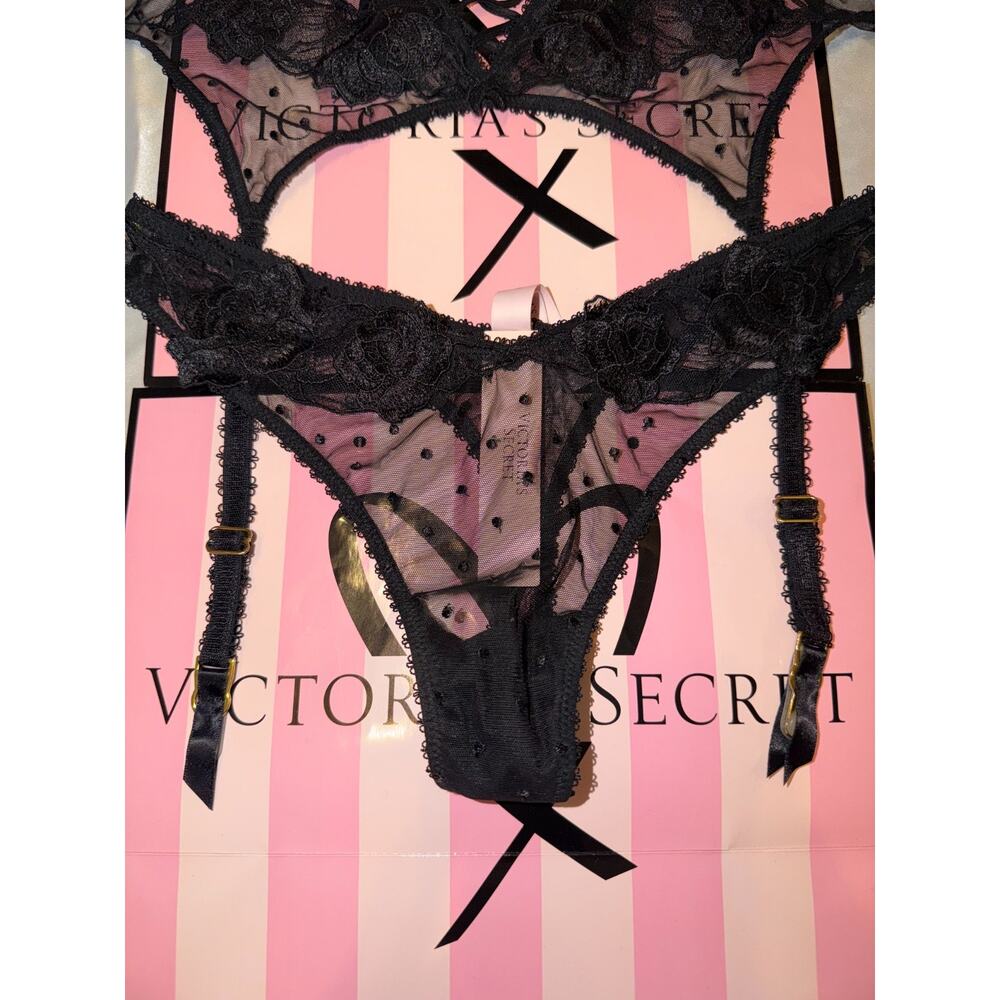 Victorias Secret Garter Belt & Thong Black Lace Small - Picture 4 of 5
